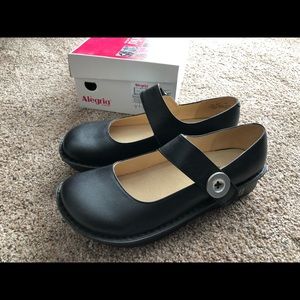 Alegria Black Mary-Janes, size 10.5